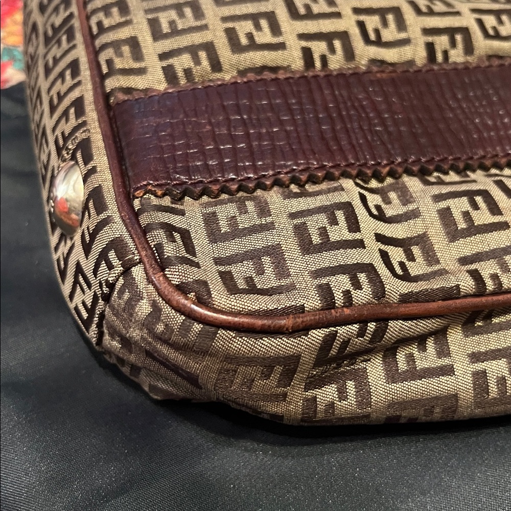 Beautiful Vintage Fendi Dark Brown Monogram Shoulder Bag💗 - Picture 16 of 17